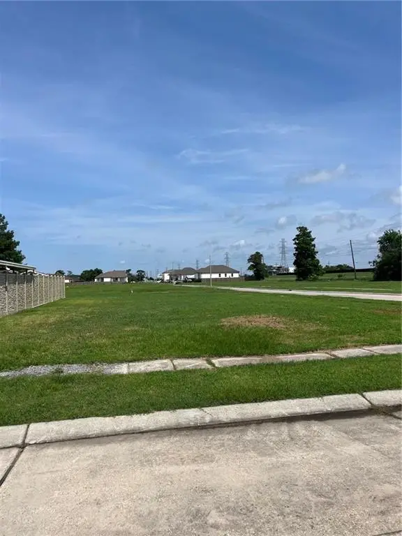 4012 Evangeline Drive, Chalmette, LA 70043 - Image #1