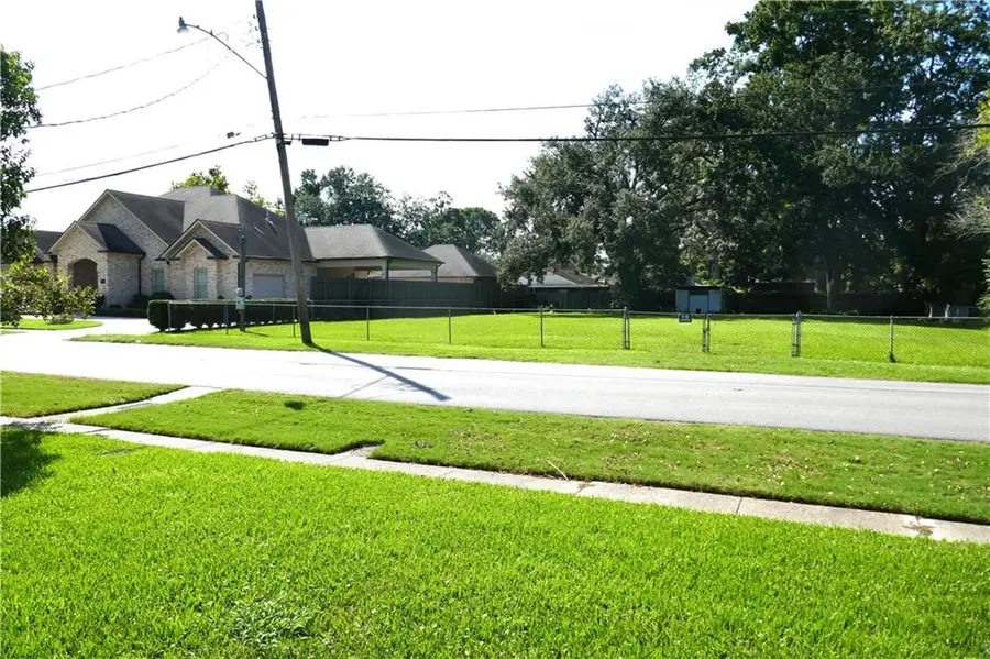 Little Farms Avenue, River Ridge, LA 70123 - #2