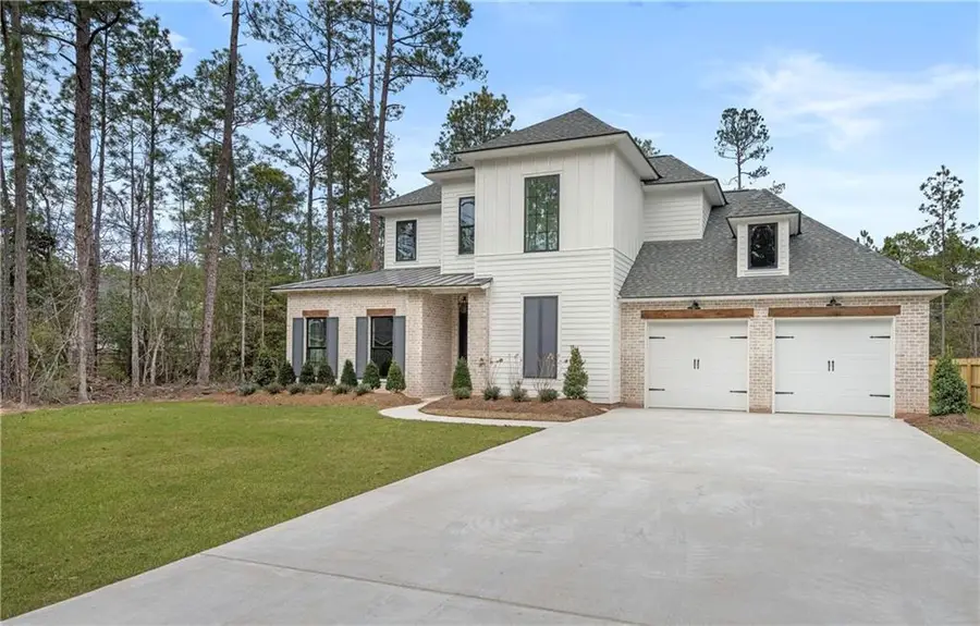 208 Chateau Papillion, Mandeville, LA 70448 - Image #2