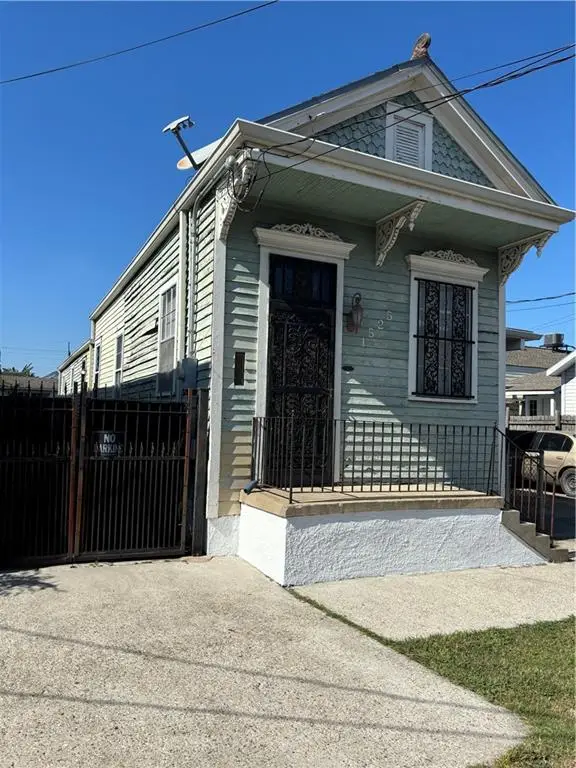 1525 N Derbigny Street, New Orleans, LA 70116