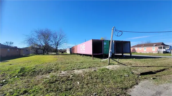 1738-44 Egania Street, New Orleans, LA 70117