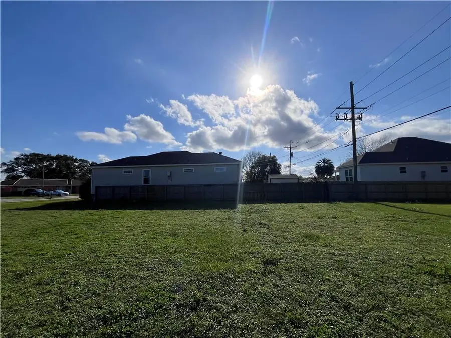 7420 Patricia Lane, Arabi, LA 70032 - Image #2