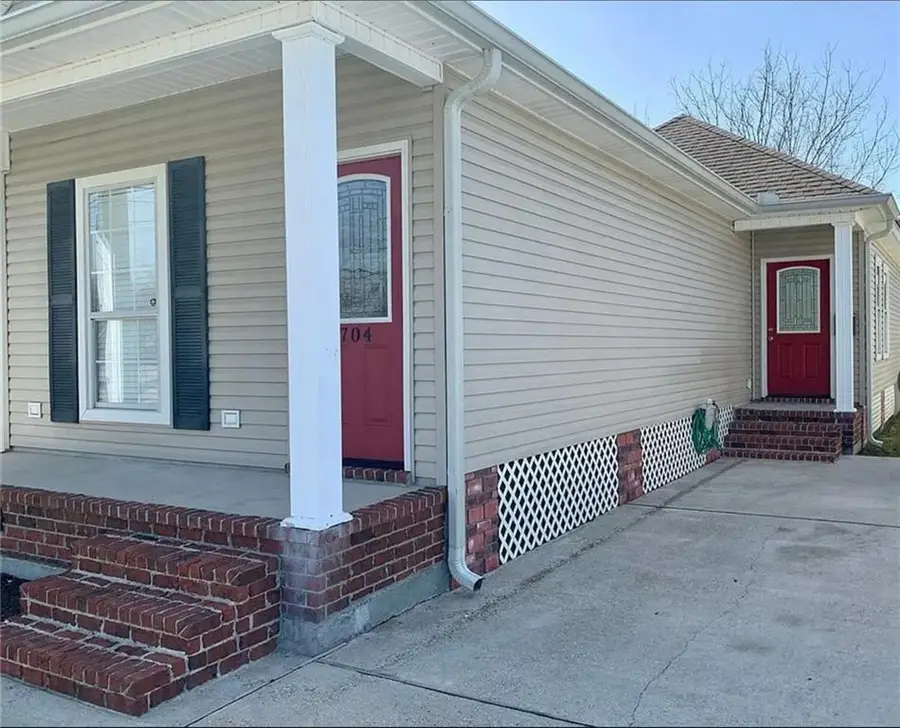 704 Richard Street, Gretna, LA 70053 - Image #2