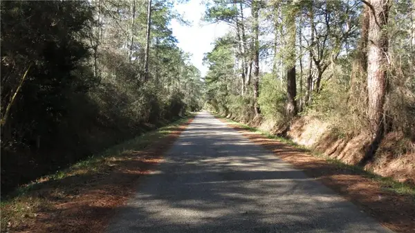 E Main Street, Lacombe, LA 70445