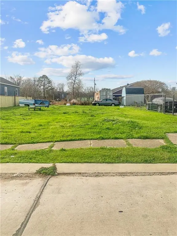 2230 Fats Domino Avenue, New Orleans, LA 70117 - Image #2