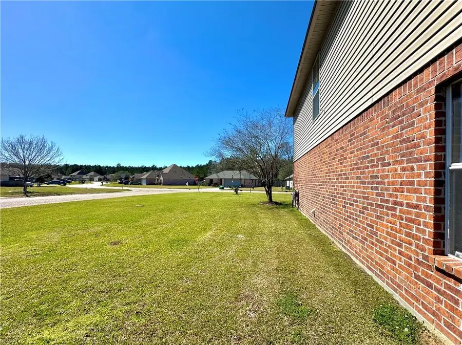 26158 Glenbrooke Drive, Denham Springs, LA 70726 - Image #3