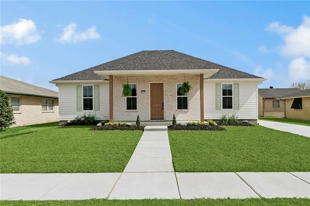 2421 Garden Street, Meraux, LA 70075 - Image #1
