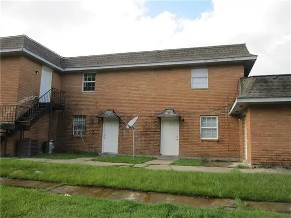 6800 W Coronet Court, New Orleans, LA 70126