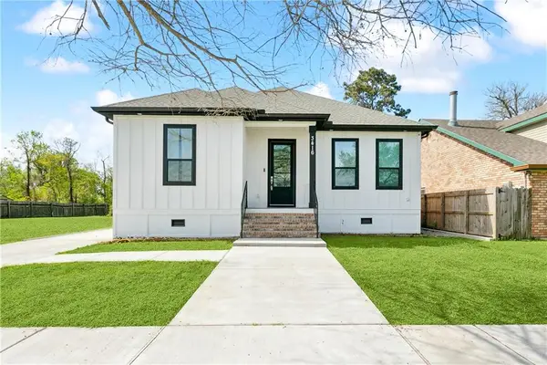 3416 Acorn Drive, Violet, LA 70092