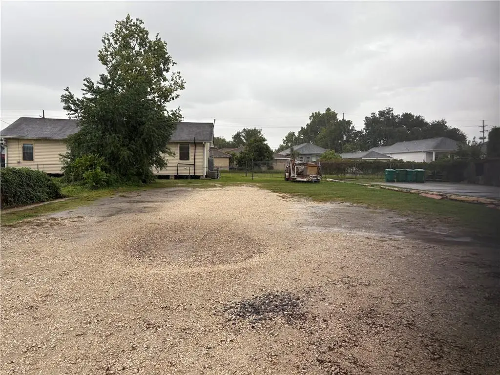 951 12th Street, Gretna, LA 70053 - #1