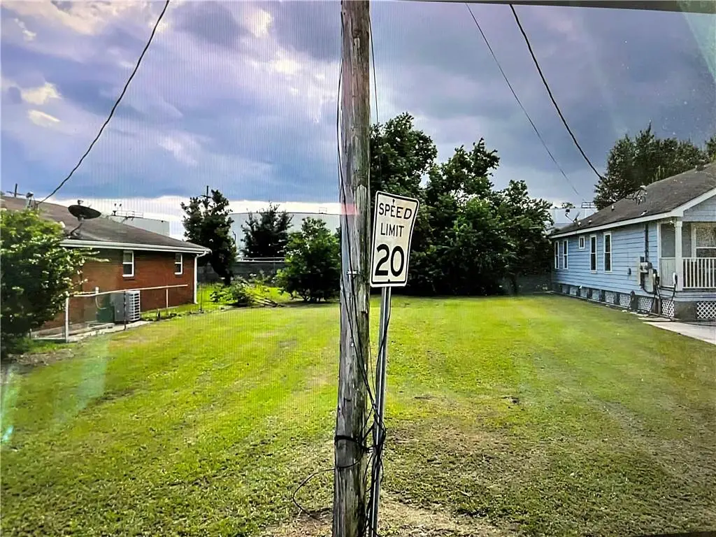 908 Gulf Drive, Gretna, LA 70053 - Image #1