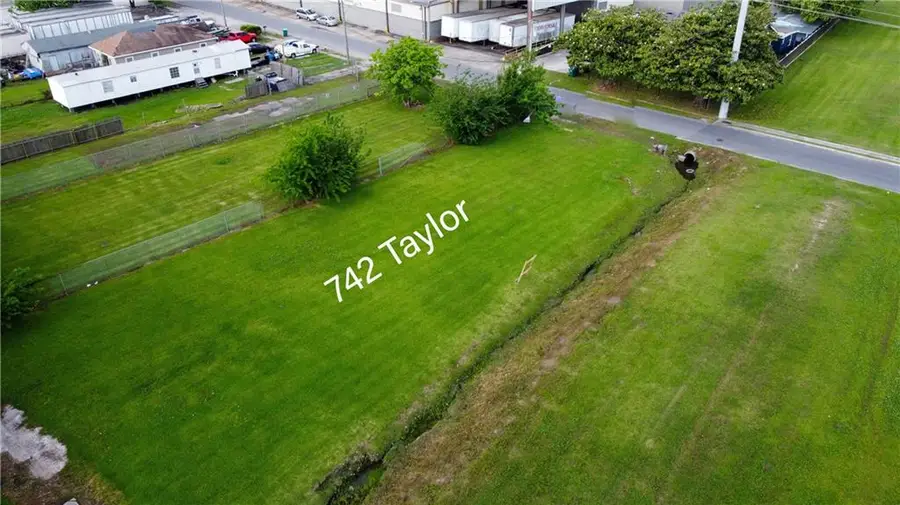 742 Taylor Street, Kenner, LA 70062 - #2