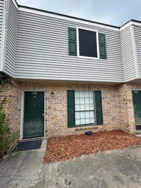 100 Winchester Drive, Lafayette, LA 70506