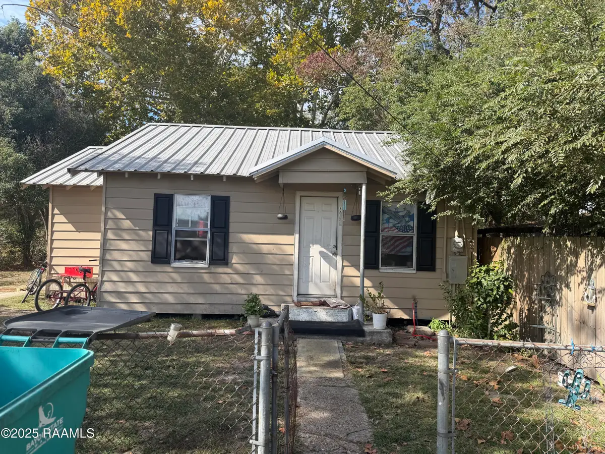 811 N 3rd Street, Eunice, LA 70535 - #1