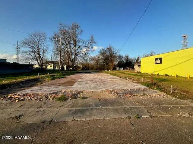 426 W Landry Street, Opelousas, LA 70570 - #2