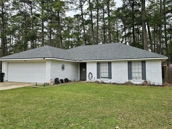 152 Huntington Dr, Pineville, LA 71360
