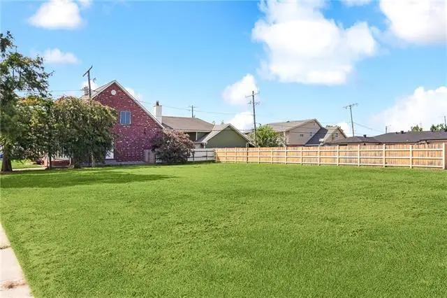 800 Cougar Drive, Arabi, LA 70032 - Image #1