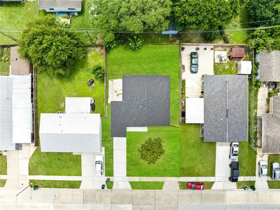 2122 N Butterfly Circle, Terrytown, LA 70056 - Image #2