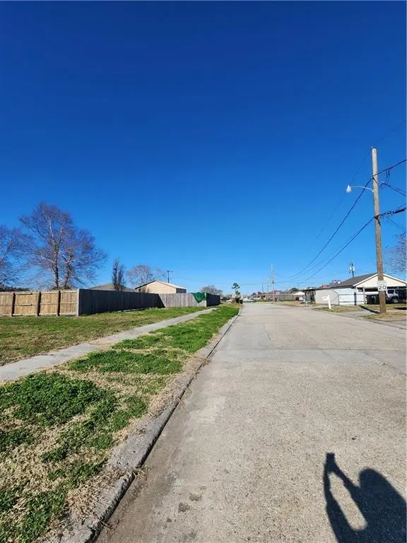 3220 Charles Court, Chalmette, LA 70043 - #3