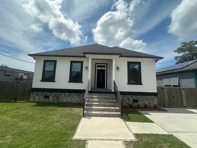 1731 Pratt Drive, New Orleans, LA 70122 - Image #1