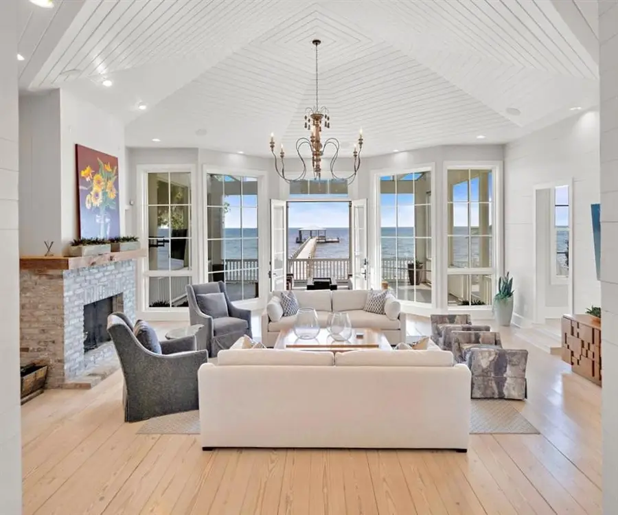 100 Mulberry Avenue, Mandeville, LA 70448 - #2