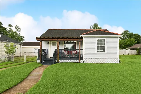 8616 Livingston Avenue, Chalmette, LA 70043
