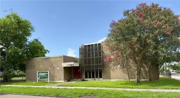 2401 Esplanade Avenue, New Orleans, LA 70119