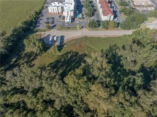 6109-6117-6125 West Calhoun Drive, Alexandria, LA 71303