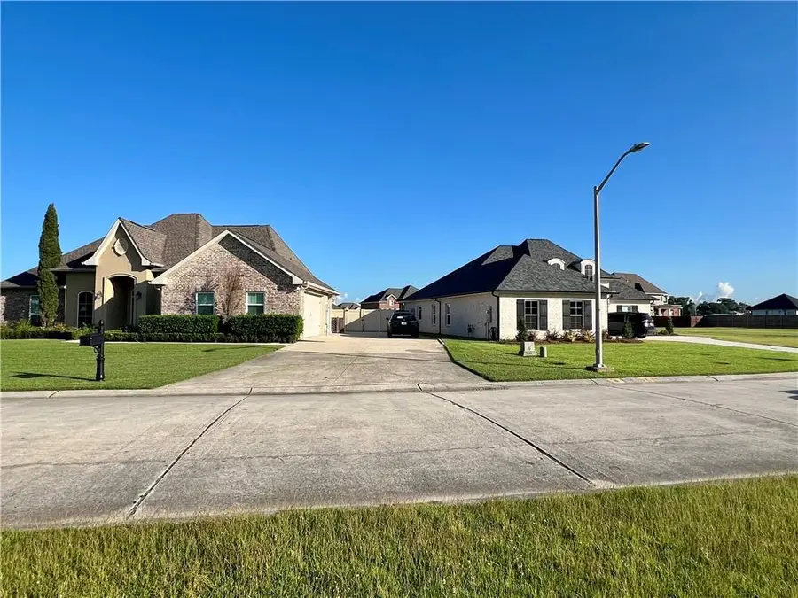 140 Mallard Drive, Westwego, LA 70094 - Image #3