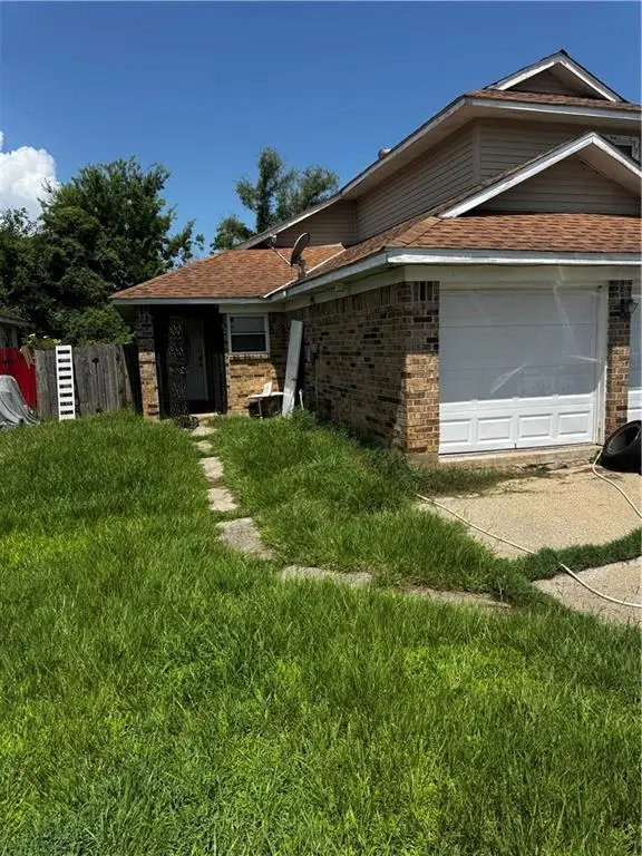 13641 N Cavelier Drive, New Orleans, LA 70129