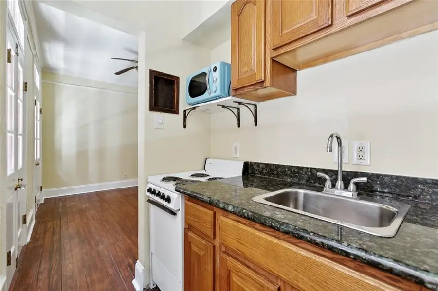 827 Burgundy Street #D, New Orleans, LA 70116 - Image #2