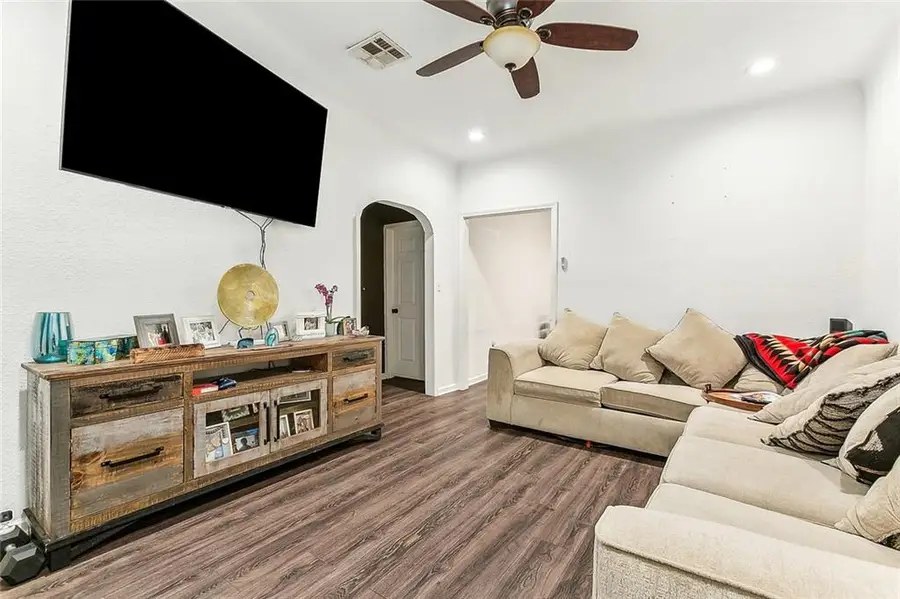 1640 Poland Avenue, New Orleans, LA 70117 - Image #3