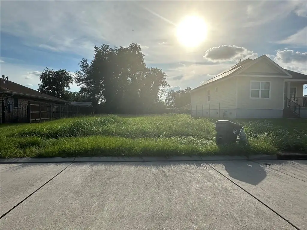 5510 Montegut Drive, New Orleans, LA 70126 - Image #1