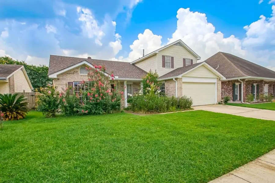 2404 Rue Saint Honore Avenue, Gretna, LA 70056 - Image #2