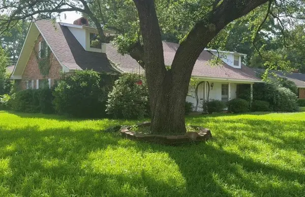 804 Sweetbriar Drive, Alexandria, LA 71303