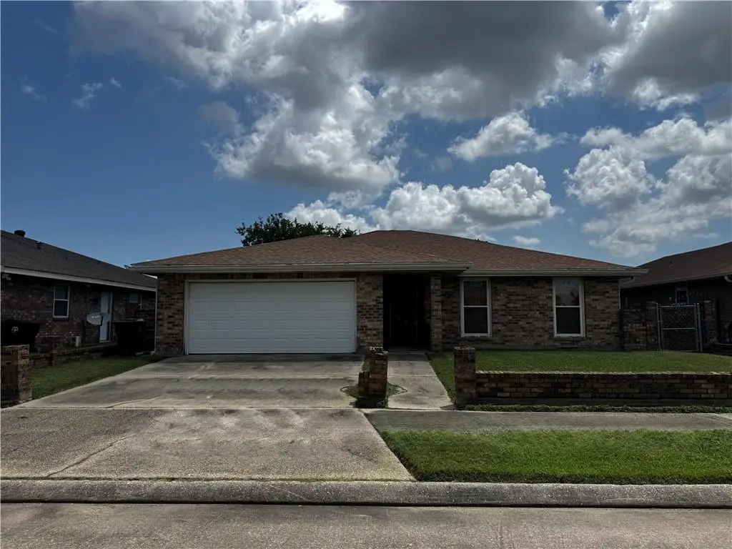 5301 E Idlewood Court, New Orleans, LA 70128 - Image #1