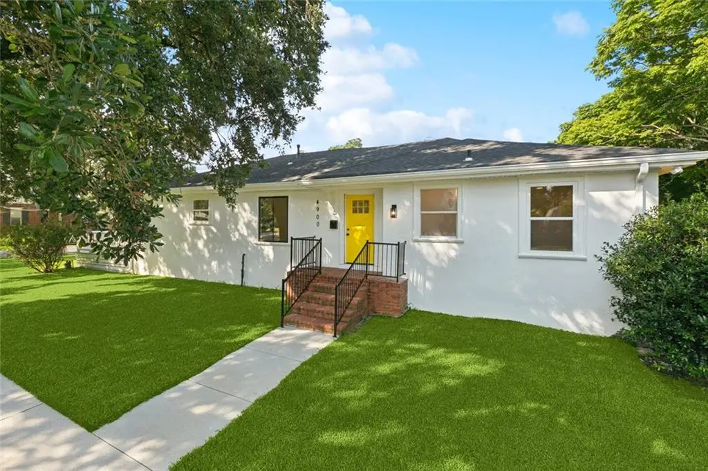 4900 Moore Drive, New Orleans, LA 70122 - Image #1