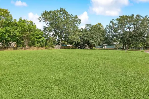 1904 Tino Lane, Violet, LA 70092