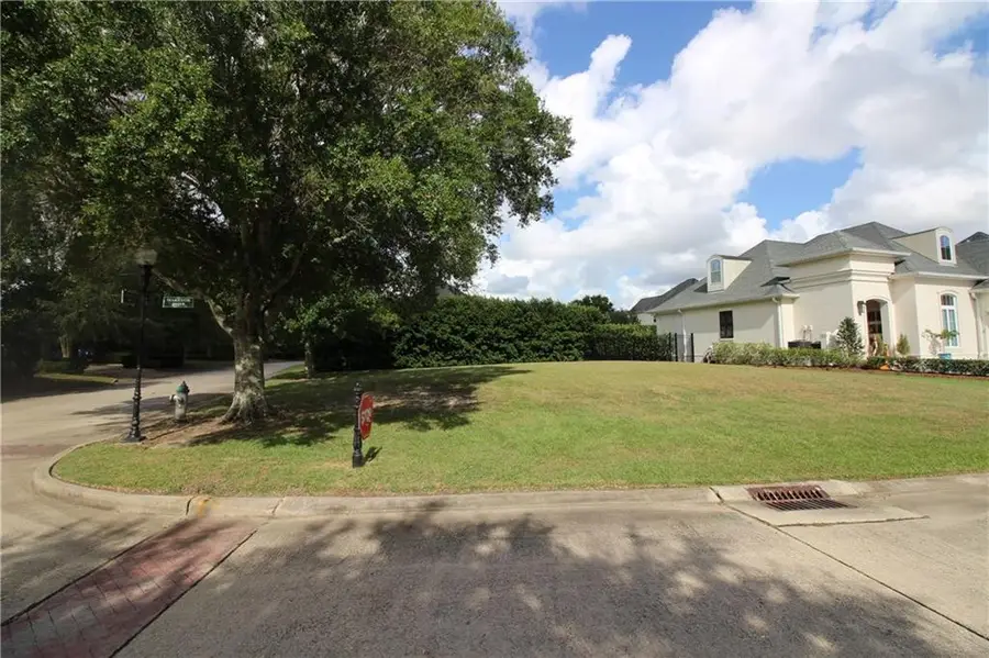2 Bear Creek Drive, New Orleans, LA 70131 - #3