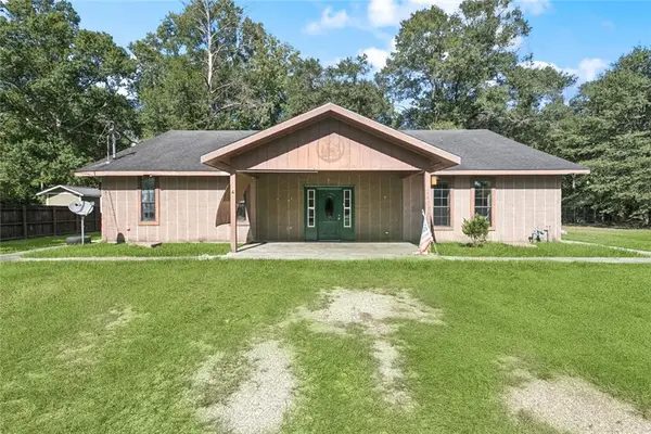 240 Charles Sinagra Avenue, Independence, LA 70443