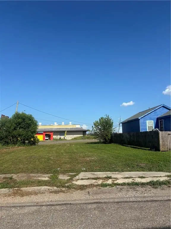 1800 Poland Avenue, New Orleans, LA 70117