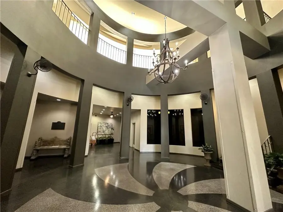 330 Julia Street #205, New Orleans, LA 70130 - Image #3