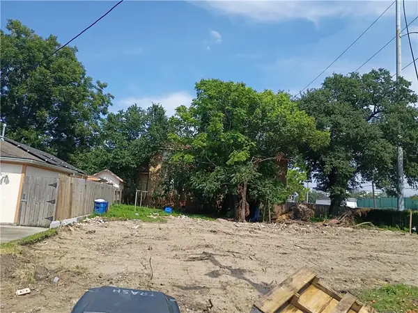 3007 St Anthony Avenue, New Orleans, LA 70122