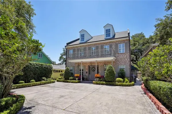 59 Spanish Fort Boulevard, New Orleans, LA 70124