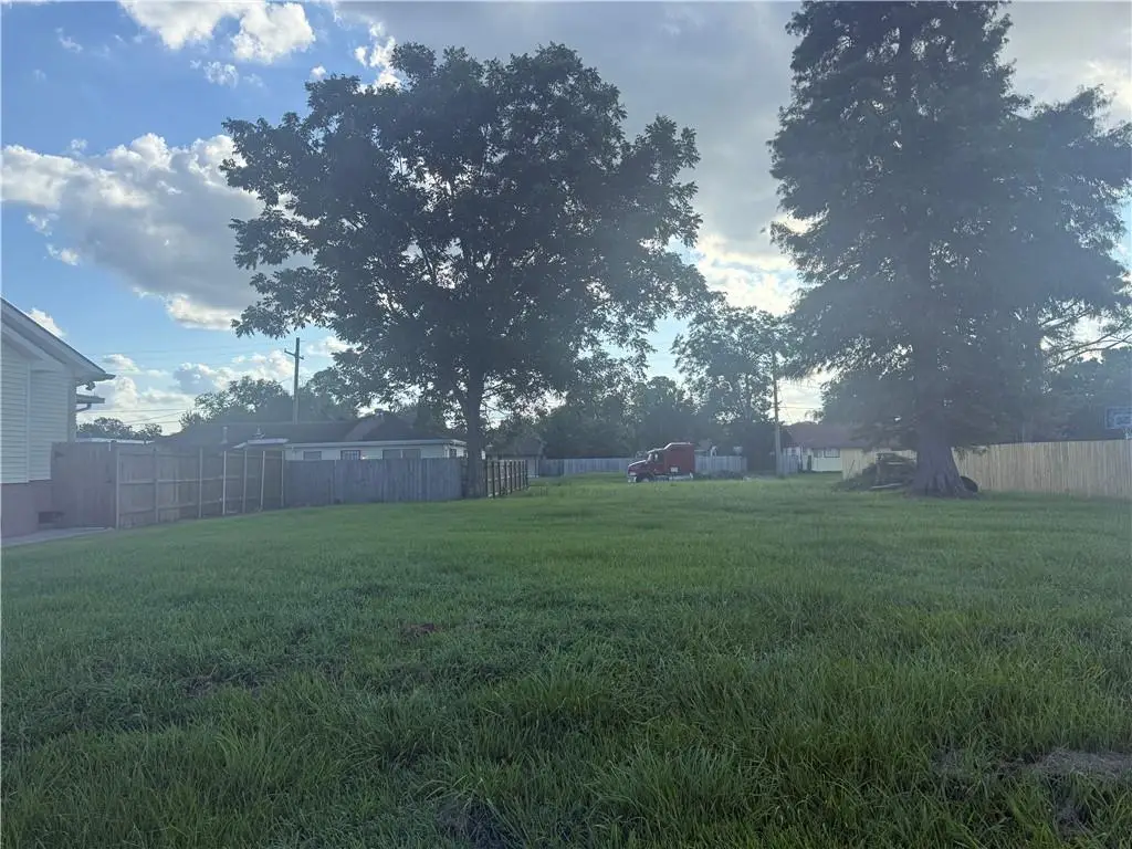 4811 Longfellow Drive, New Orleans, LA 70127 - Image #1