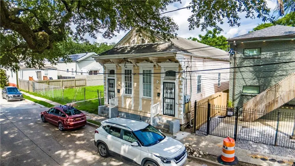 2117 19 Danneel Street, New Orleans, LA 70113 - Image #1