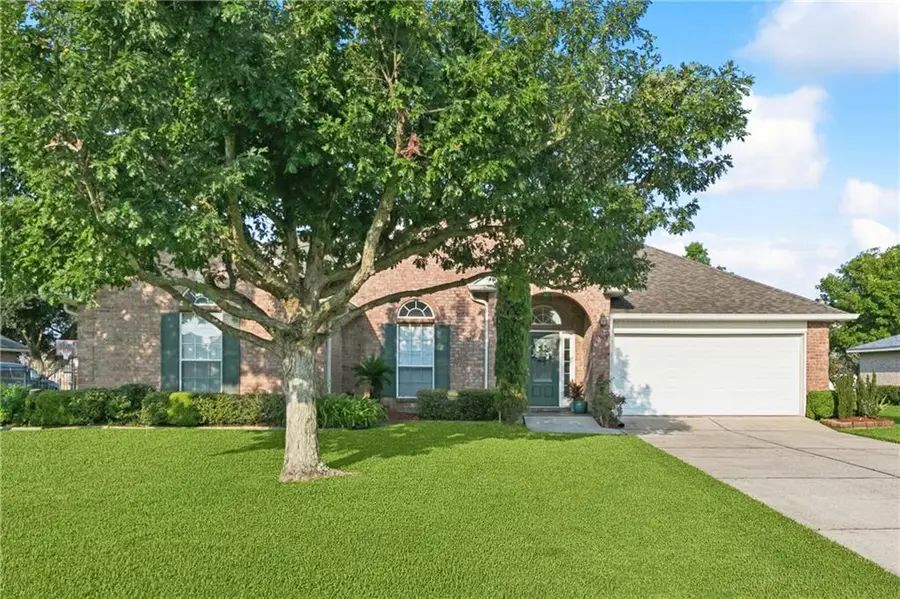 3804 Lake Catherine Drive, Harvey, LA 70058 - Image #2