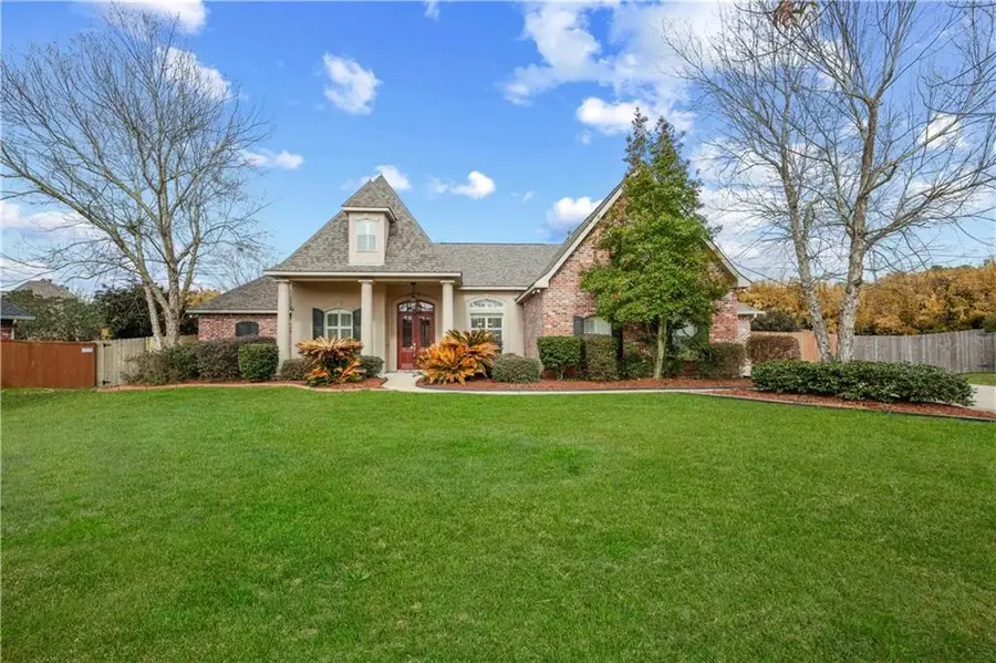 348 Sandalwood Drive, Mandeville, LA 70448 - Image #2