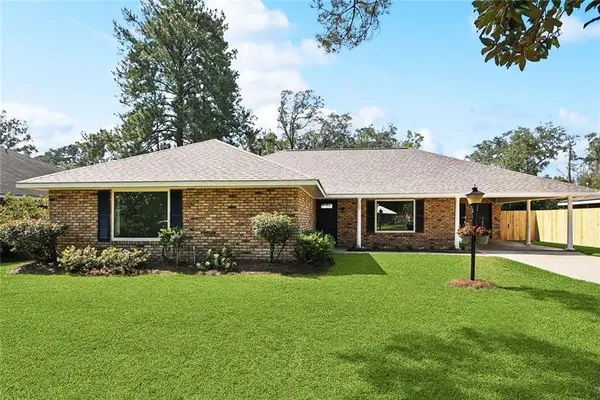 105 Robinhood Drive, Covington, LA 70433