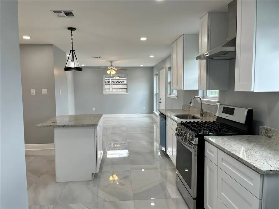 564 Deerfield Road, Terrytown, LA 70056 - Image #3